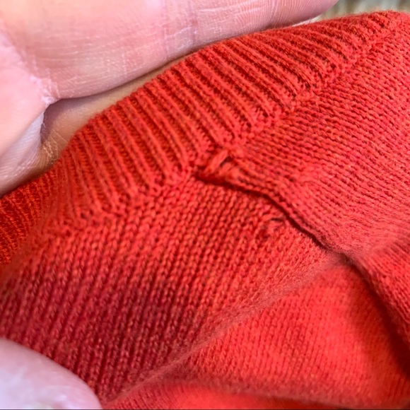 GAP Men’s Red/Orange Cotton V-Neck Sweater—SZ. Lg - Picture 13 of 13